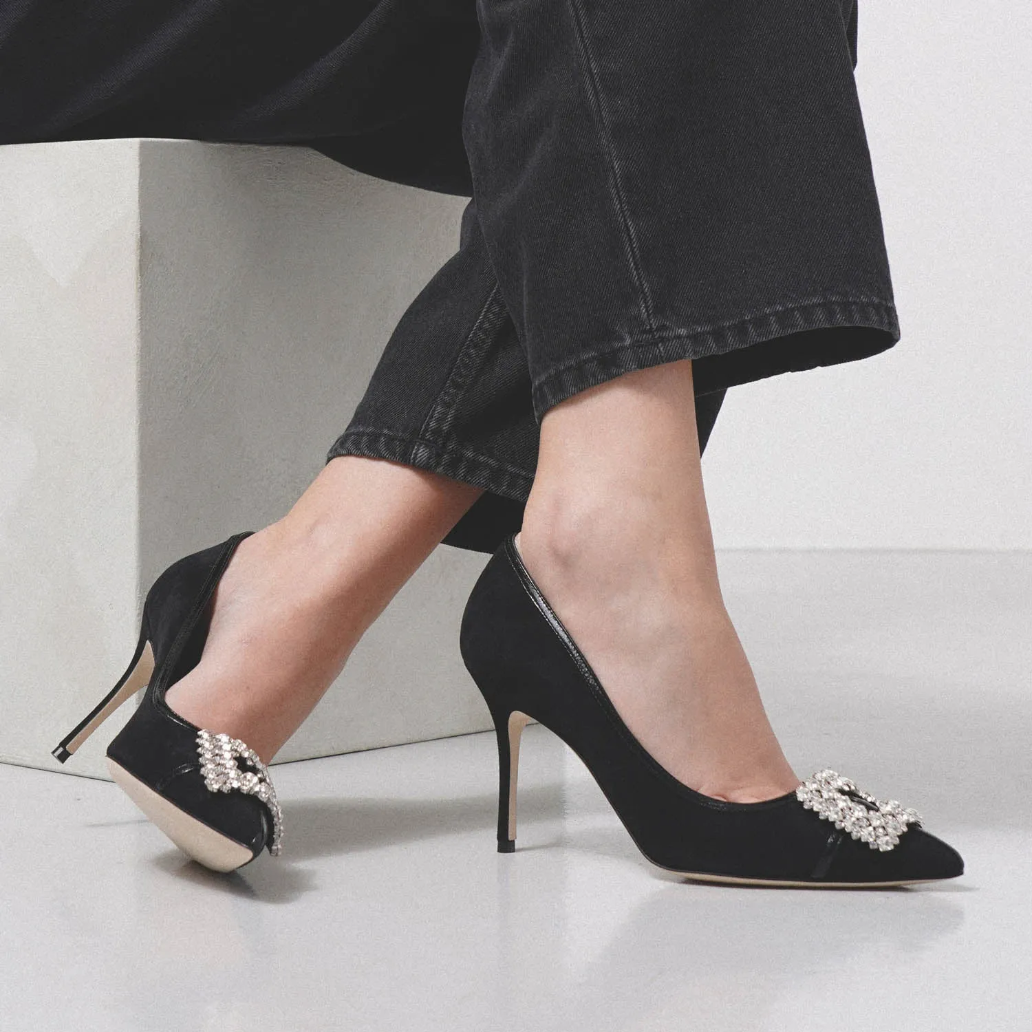 Tuberian 90 black suede pumps