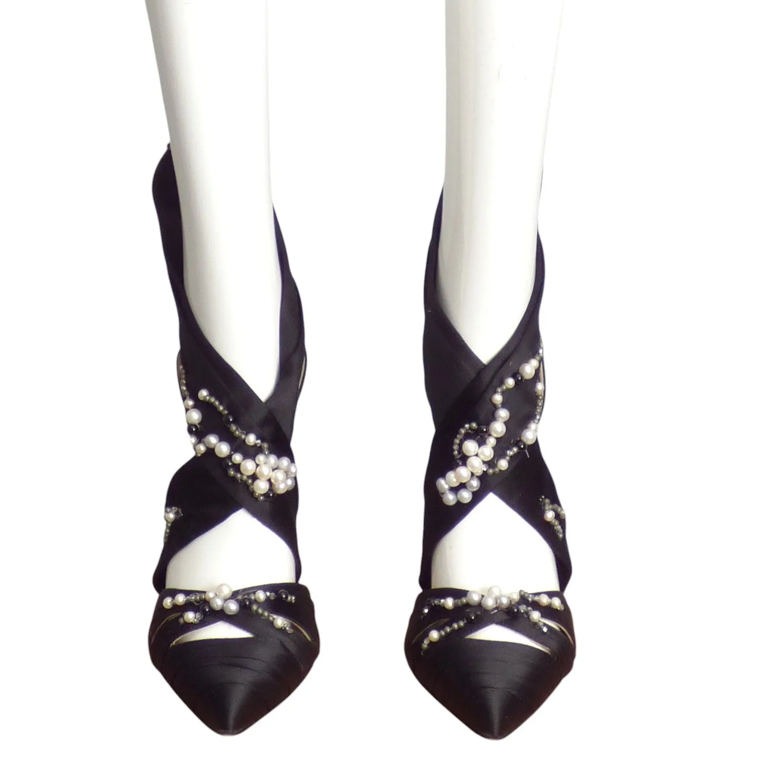 VALENTINA CARRANO- 2015 Black Beaded Theodora Silk Pumps, Size 40