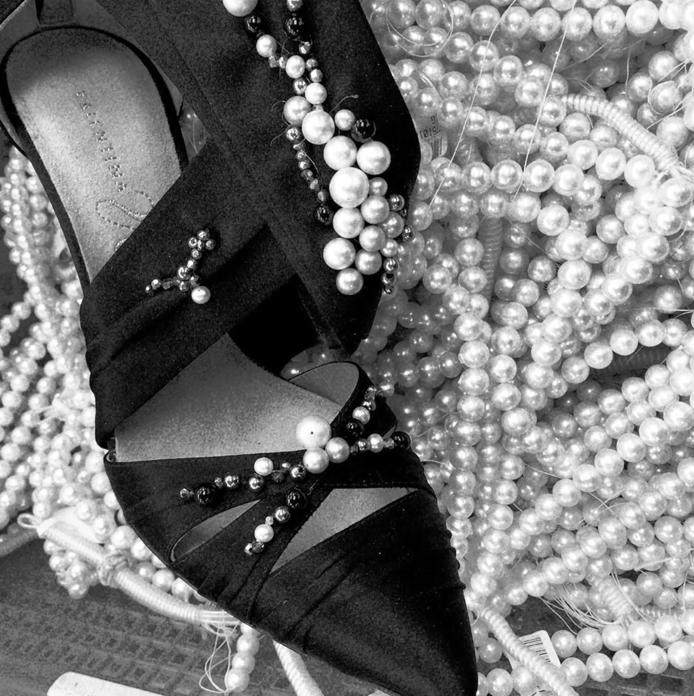 VALENTINA CARRANO- 2015 Black Beaded Theodora Silk Pumps, Size 40