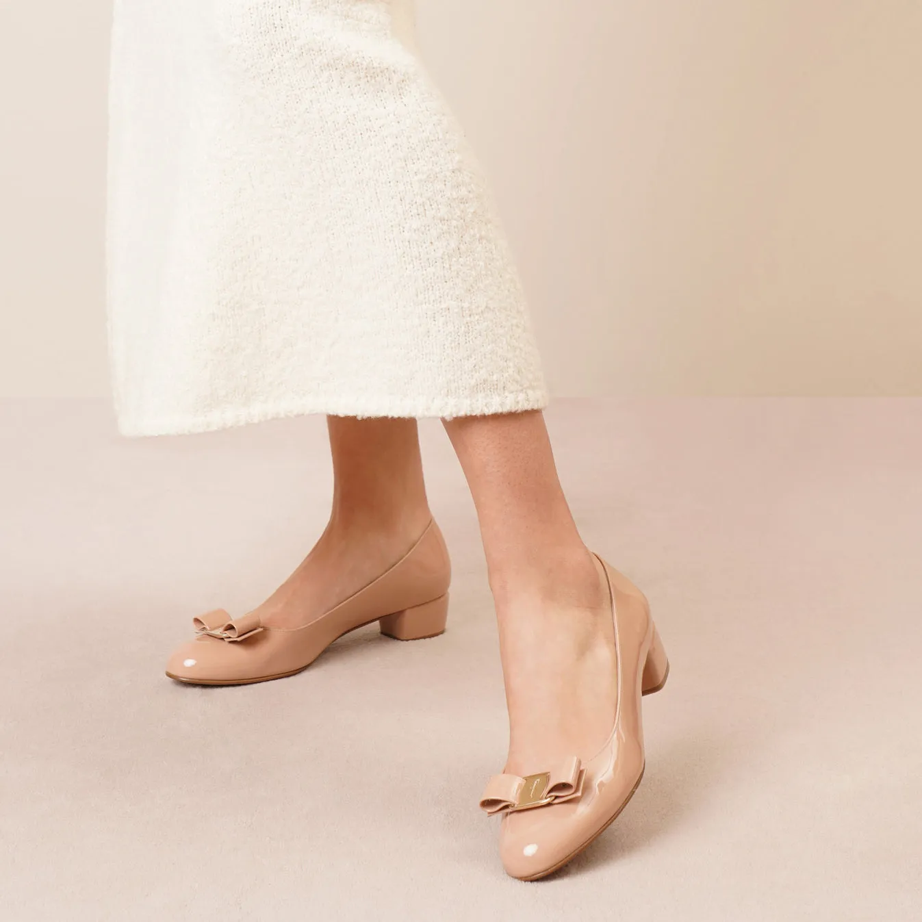 Vara patent beige ballet pumps