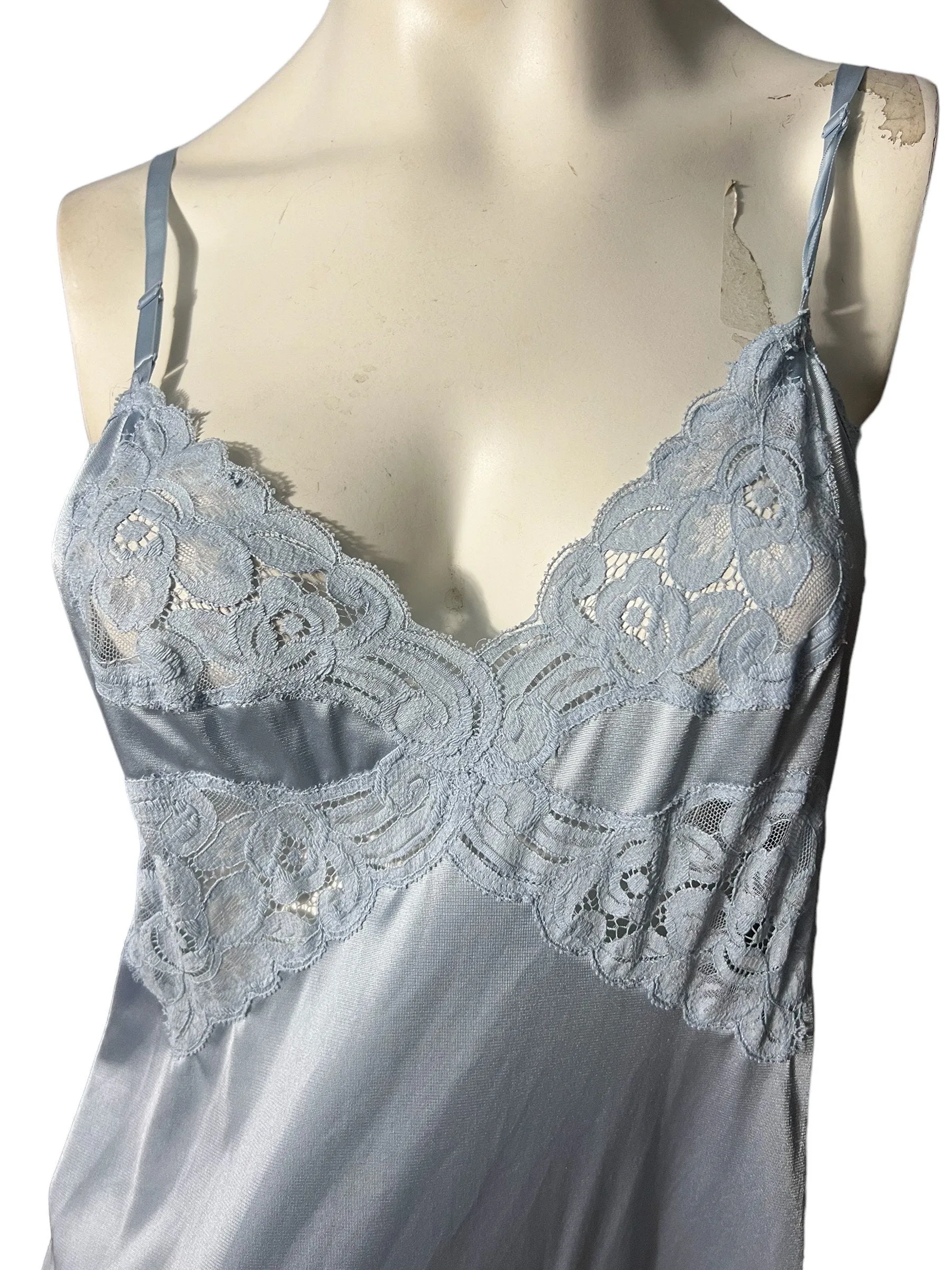 Vintage blue slip lingerie 38 L Vanity Fair
