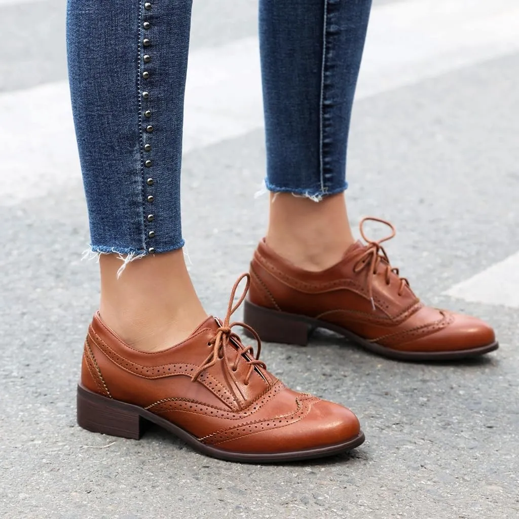 Women's Flat Saddle Oxford Shoes Round Toe Wingtip Lace Up Low Heel Perforated School Uniform Oxfords Brogues