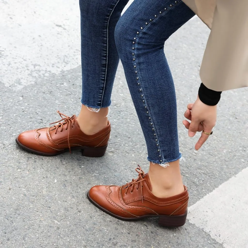 Women's Flat Saddle Oxford Shoes Round Toe Wingtip Lace Up Low Heel Perforated School Uniform Oxfords Brogues