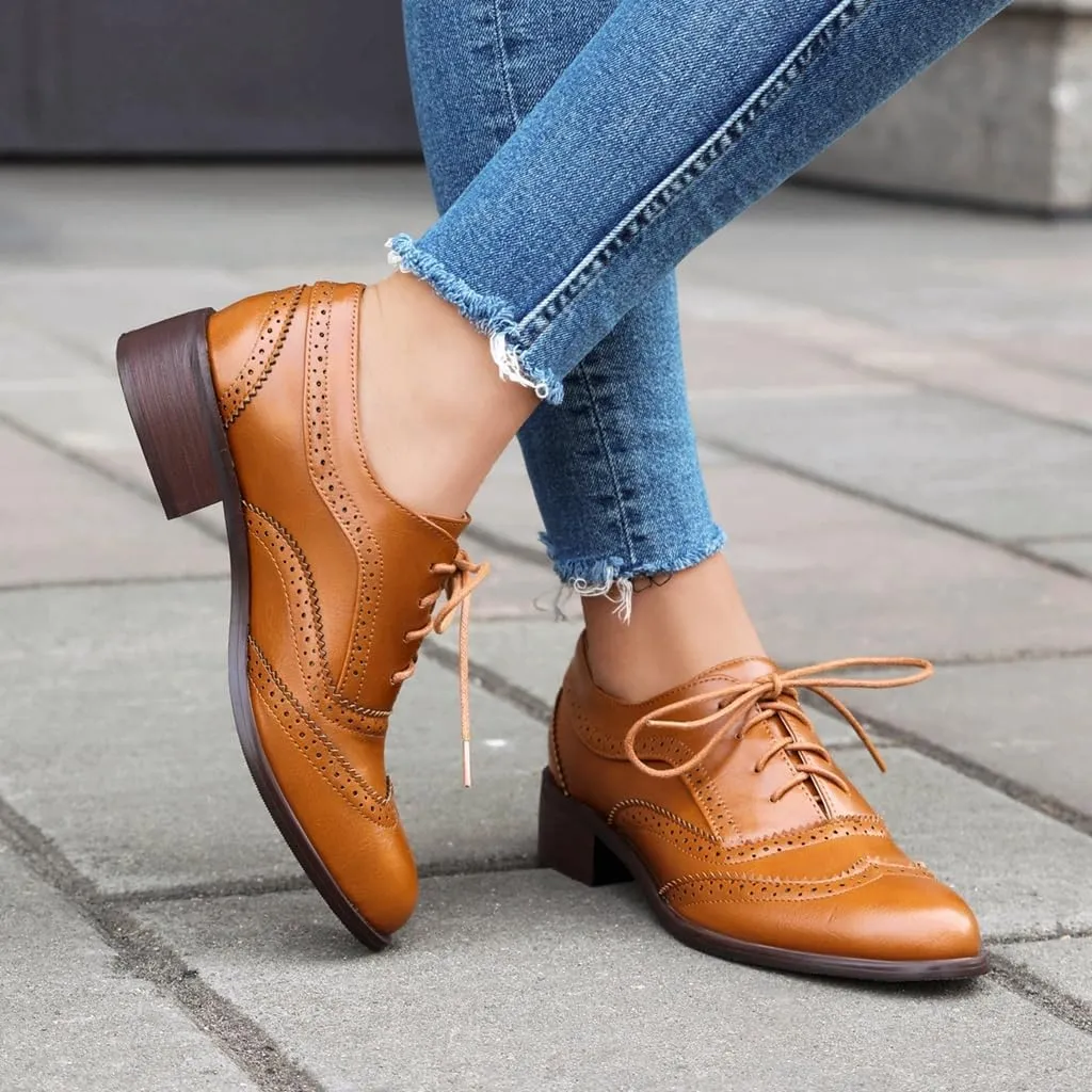 Women's Flat Saddle Oxford Shoes Round Toe Wingtip Lace Up Low Heel Perforated School Uniform Oxfords Brogues
