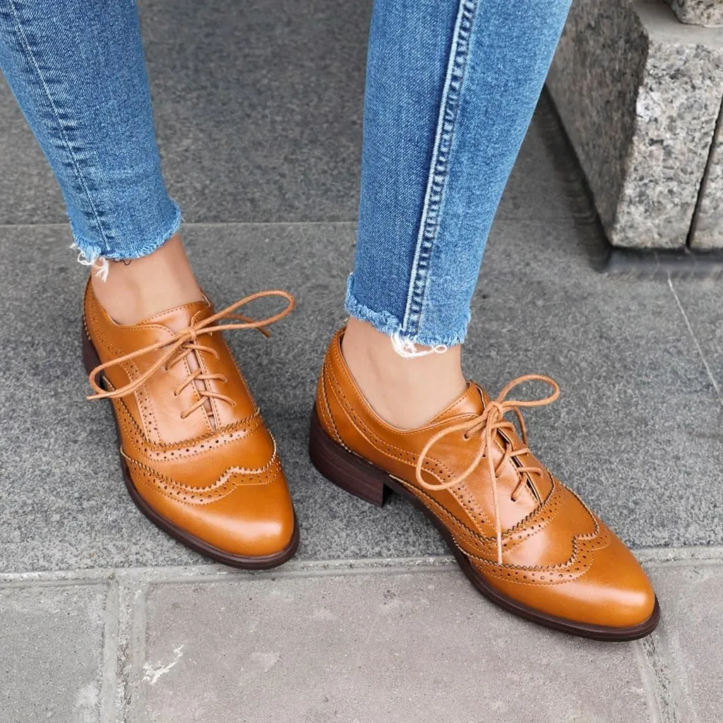 Women's Flat Saddle Oxford Shoes Round Toe Wingtip Lace Up Low Heel Perforated School Uniform Oxfords Brogues