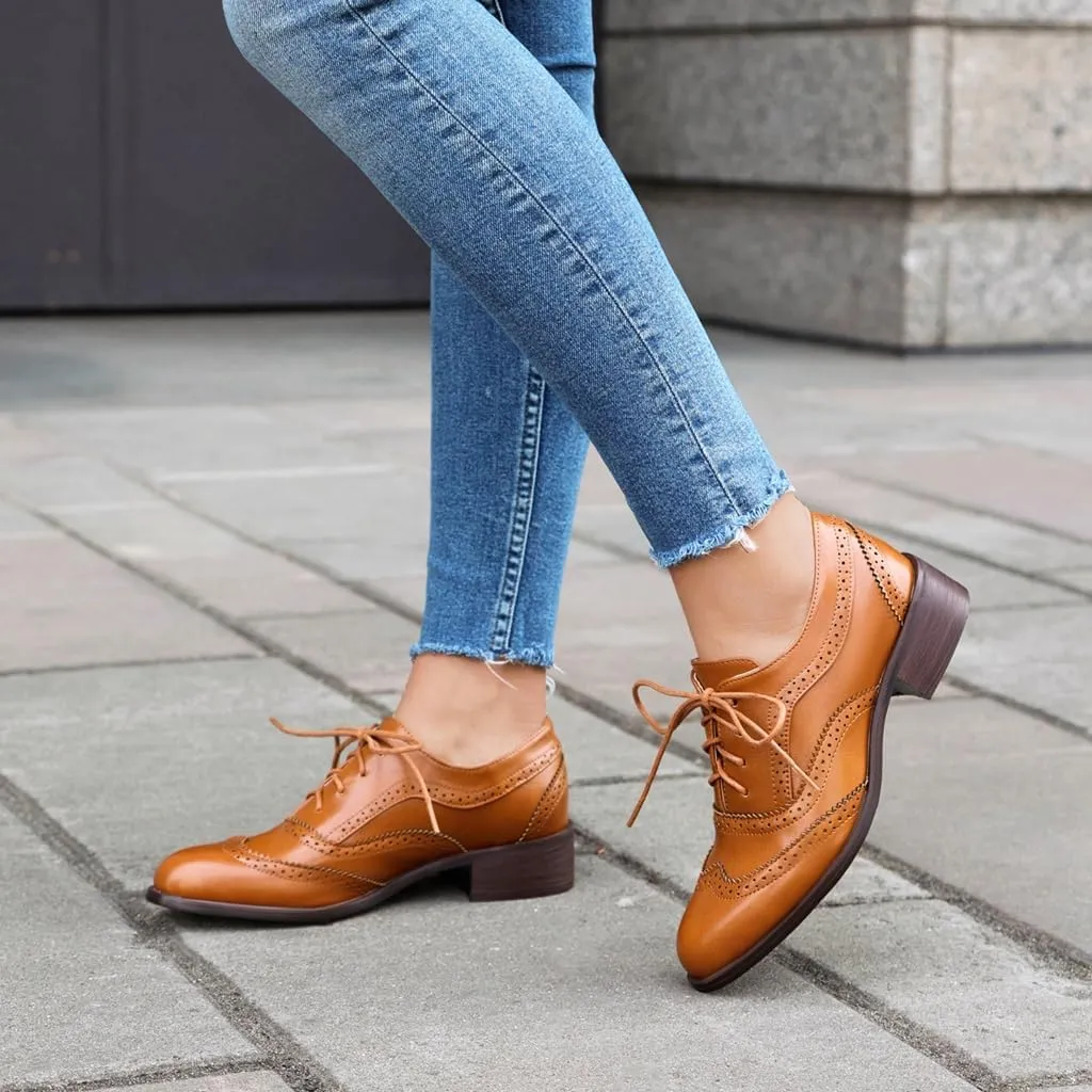 Women's Flat Saddle Oxford Shoes Round Toe Wingtip Lace Up Low Heel Perforated School Uniform Oxfords Brogues