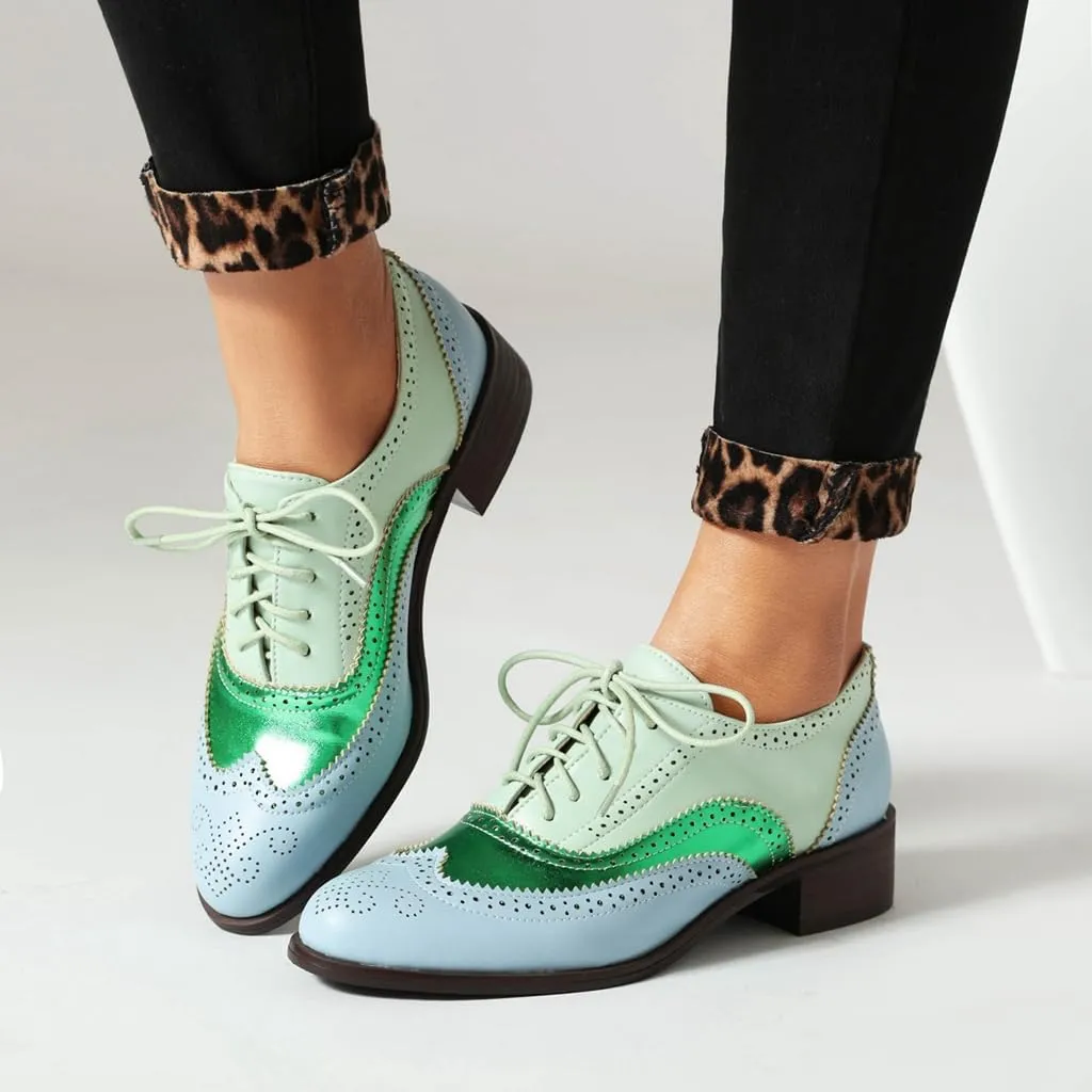 Women's Flat Saddle Oxford Shoes Two Toned Wingtip Perforated Lace Up Low Heel School Uniform Oxfords Brogues