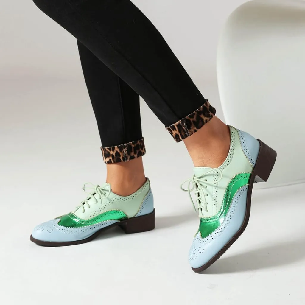 Women's Flat Saddle Oxford Shoes Two Toned Wingtip Perforated Lace Up Low Heel School Uniform Oxfords Brogues