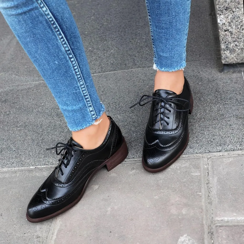 Women's Flat Saddle Oxford Shoes Two Toned Wingtip Perforated Lace Up Low Heel School Uniform Oxfords Brogues