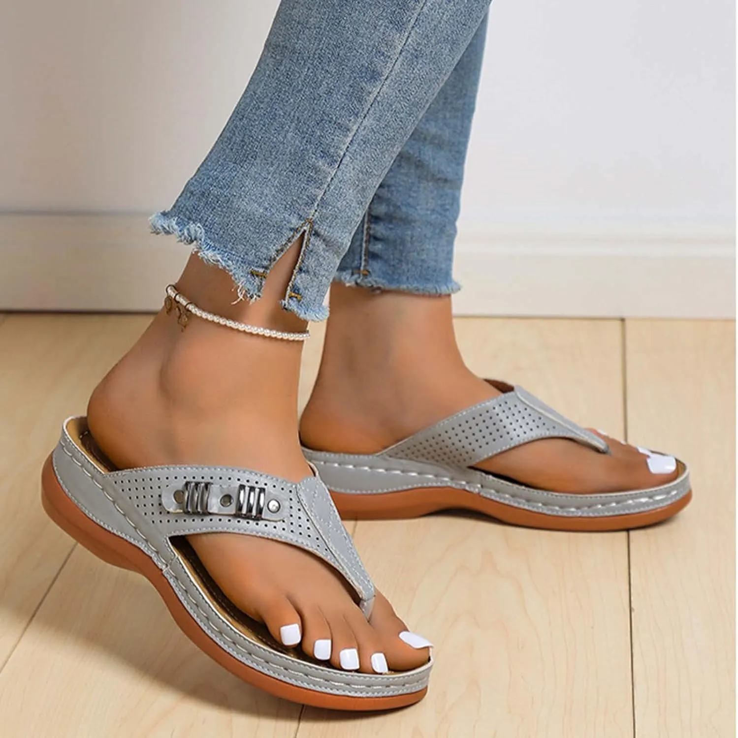 Womens Orthopedic Sandals Comfortable Wedge Flip Flops Summer Casual Thong Straps Clip Toe Slipper Slip-on Slides Lightweight Beach Shoes with Ergonomic Soles